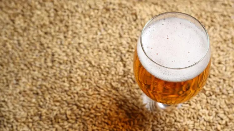 azúcar en la cerveza